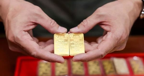 Tiền bán vàng chuyển vào tài khoản cá nhân có phải đóng thuế không?