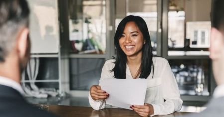 Nhà tuyển dụng hỏi “Bạn sống ở đâu?”, người EQ thấp nói tuột địa chỉ, người EQ
cao trả lời cực khôn ngoan, ghi điểm tuyệt đối